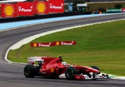 SHELL V-POWER İLE ÖZEL FORMULA 1 YAKITI ARASINDAKİ FARK